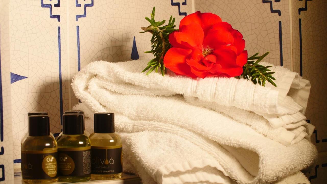 La Piazza Luxury Hotel & Spa Panarea Buitenkant foto