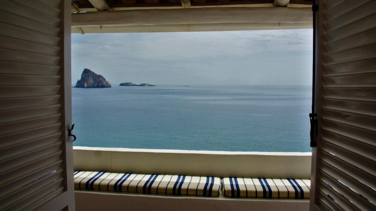 La Piazza Luxury Hotel & Spa Panarea Buitenkant foto