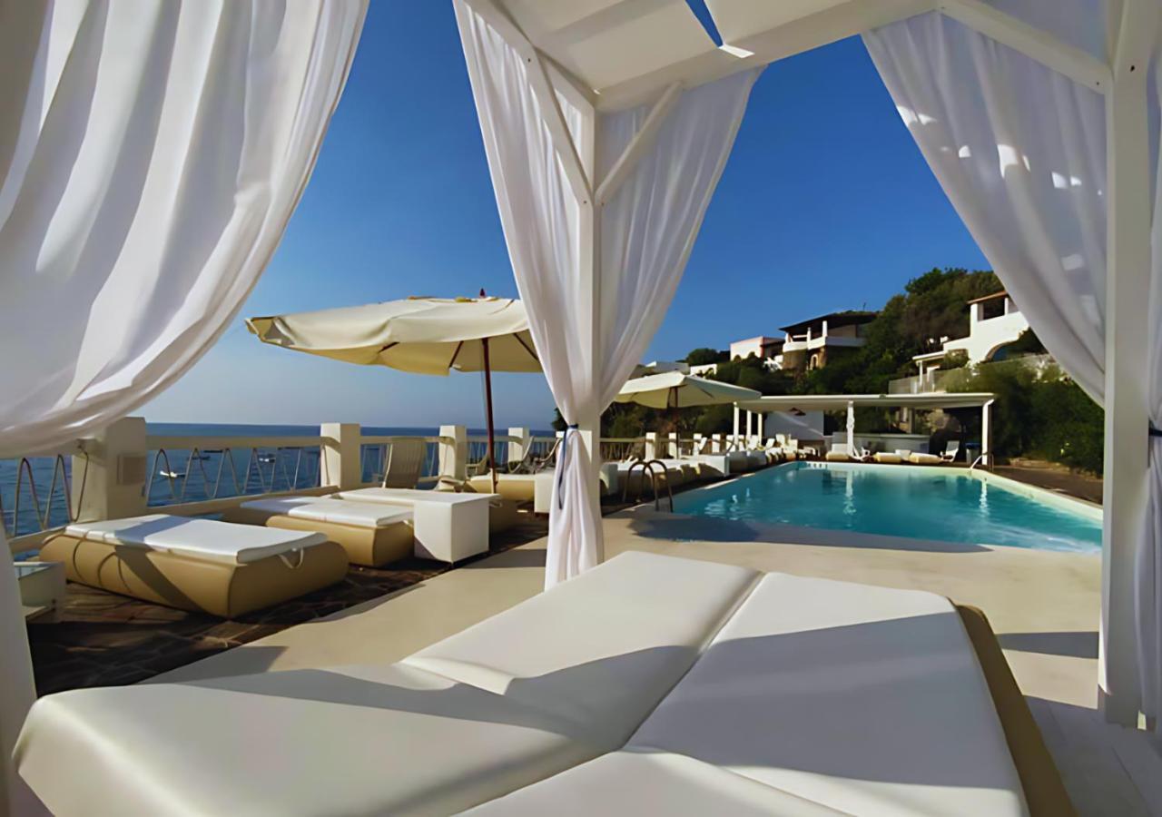 La Piazza Luxury Hotel & Spa Panarea Buitenkant foto