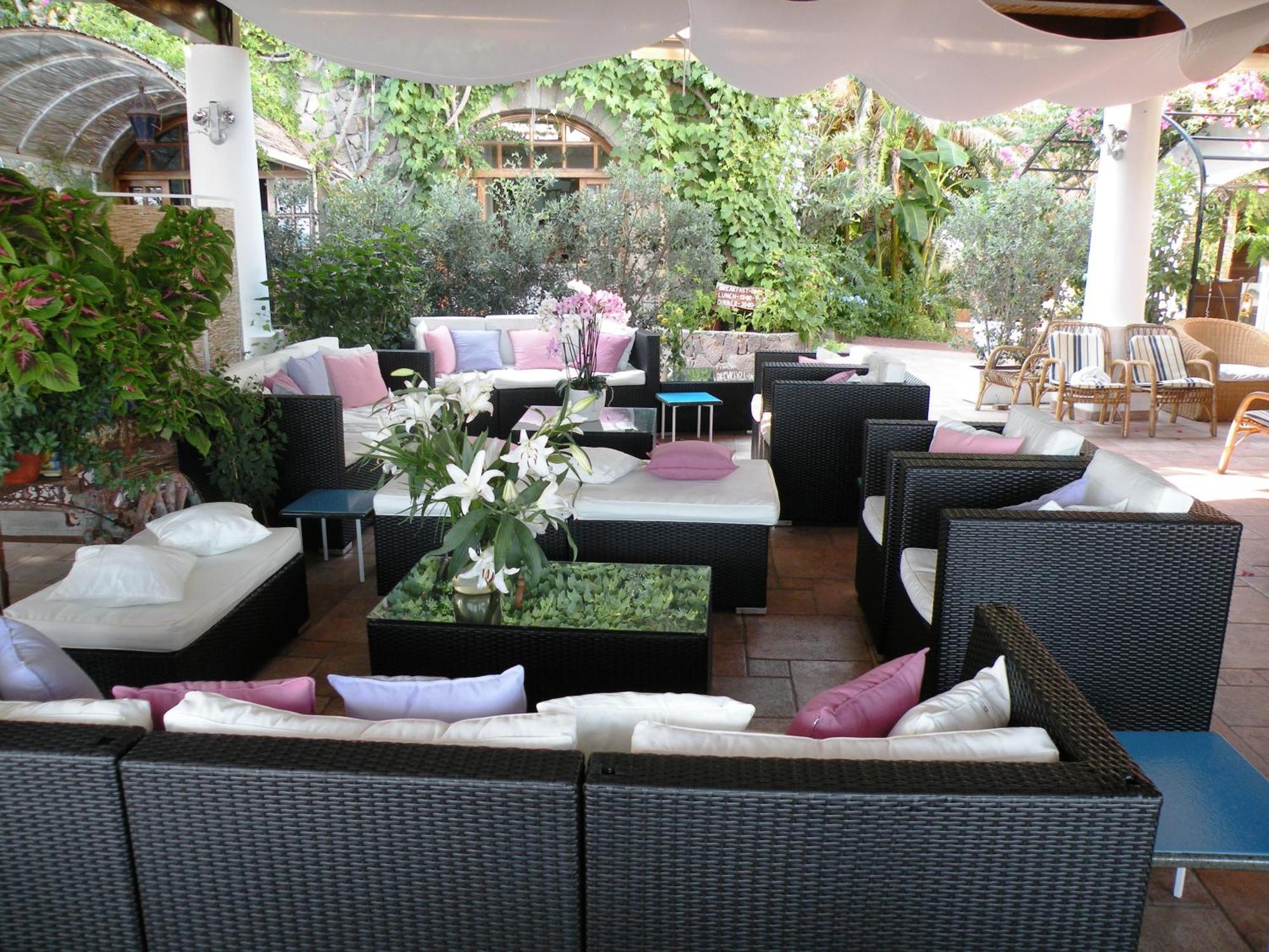 La Piazza Luxury Hotel & Spa Panarea Buitenkant foto
