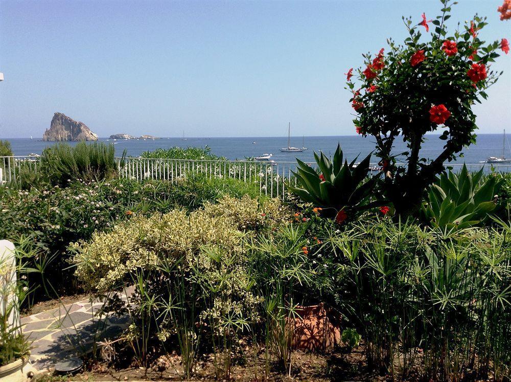 La Piazza Luxury Hotel & Spa Panarea Buitenkant foto