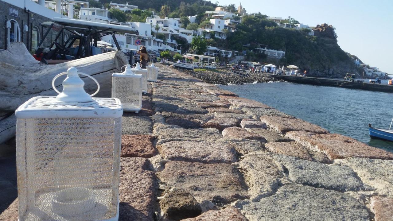 La Piazza Luxury Hotel & Spa Panarea Buitenkant foto